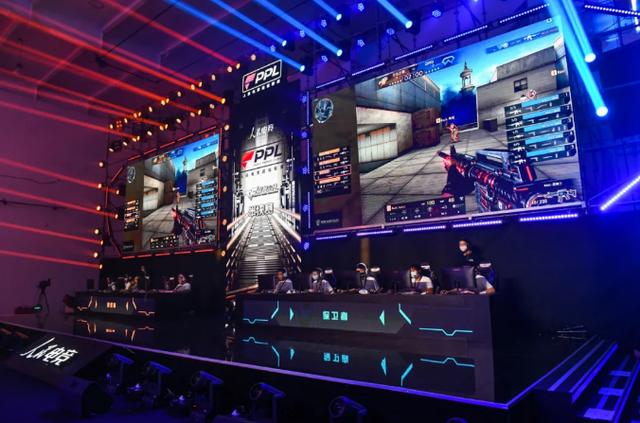 Crisp：Doinb善于跟队友配合沟通 而Xiaohu倾向于自己玩